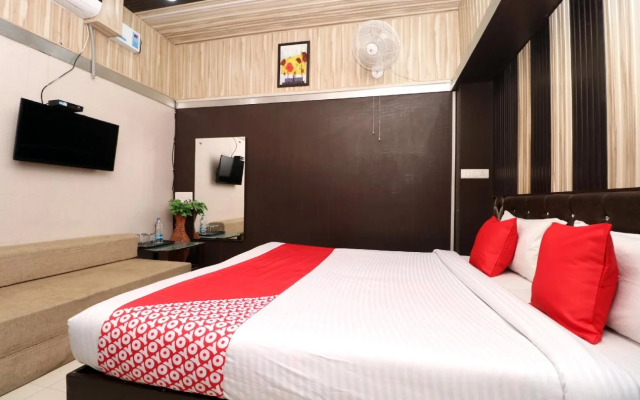 OYO Flagship 70228 Hotel Green Tower