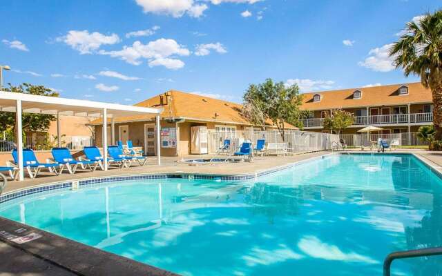 Clarion Inn Near China Lake Naval Station