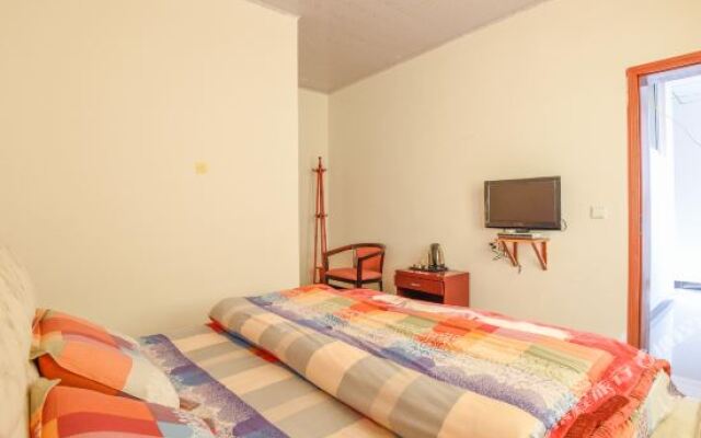 7 Hu Youpin Youth Hostel