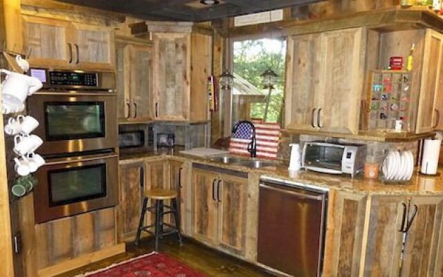 Moonshine Rapids Cabin