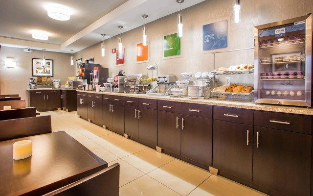 Comfort Suites Columbus West - Hilliard