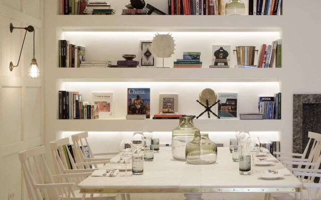 AC Hotel Victoria Suites by Marriott