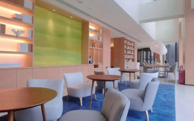 JI Hotel (Changchun Silicon Valley Street)