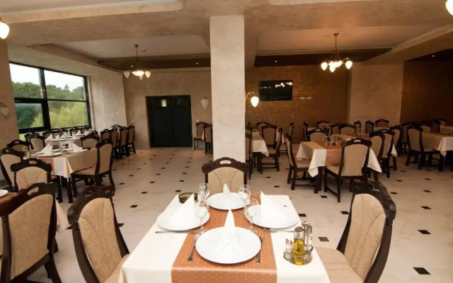 Hotel Hyperion