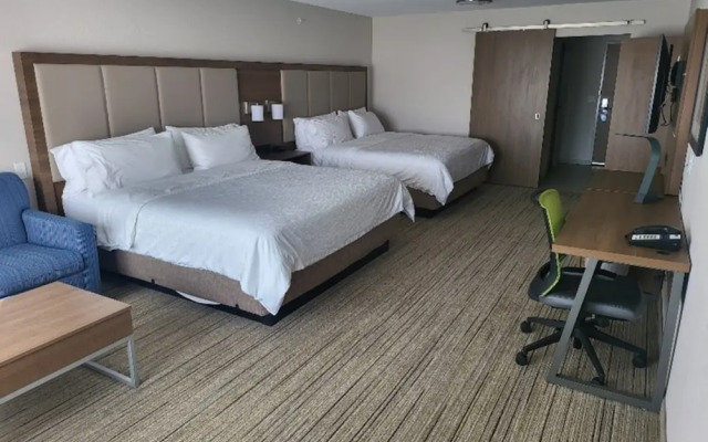 Holiday Inn Express & Suites Canon City