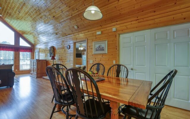 Moosetrax - 3 Bedrooms, 2 Baths, Sleeps 6 Cabin by RedAwning