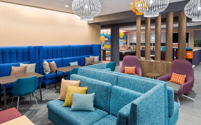 Tru by Hilton Spartanburg