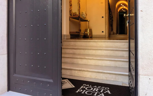 Palazzo Porta Picta