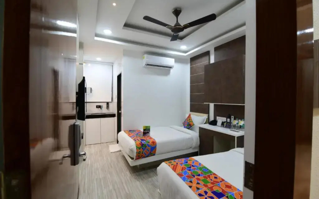 Om Stay Well By FabHotel