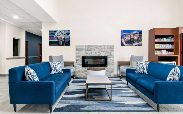 Comfort Suites Southfield/Detroit