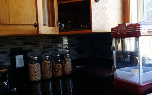 Eileen's Bed & Breakfast - Guest House