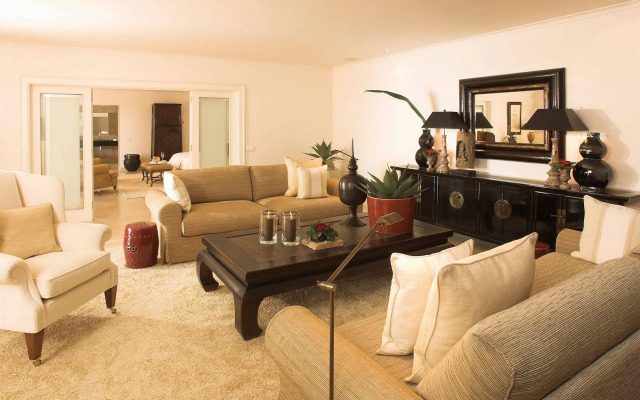 Vila Joya Home, Restaurant & Spa