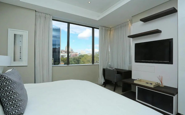 Sandton Skye Unit 702