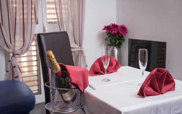 City Apartments Lani