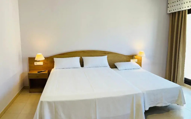 Duerming Montalvo Playa Hotel