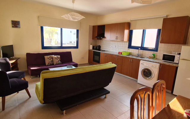 Trinity Apartment by STAY BnB