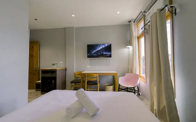 Madonna Hometel and Suites New Pandan