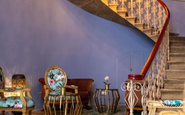 Madama Residence