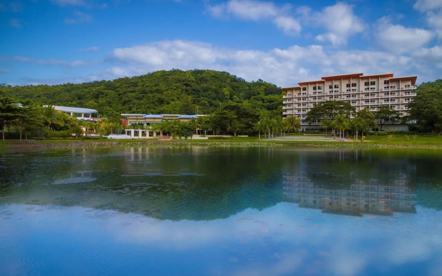 Pico Sands Hotel
