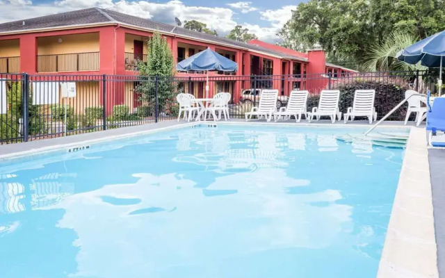 Quality Inn Pensacola West