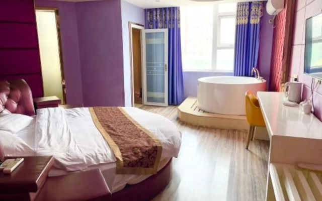 Wuxue 520 Theme Hotel