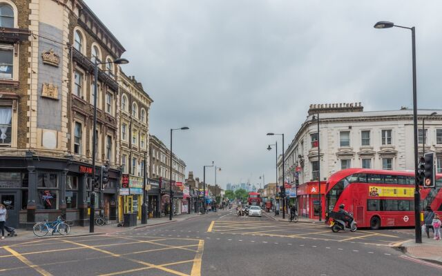 Divine Dalston Home near Shoreditch High Street