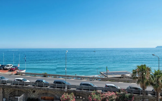 Villa Cadiz Apartments Varazze