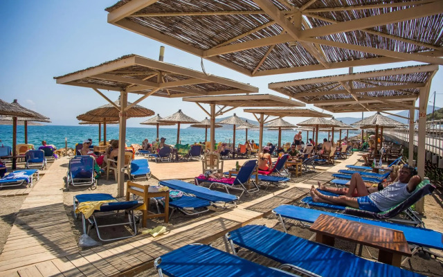 Kiani Akti Hotel