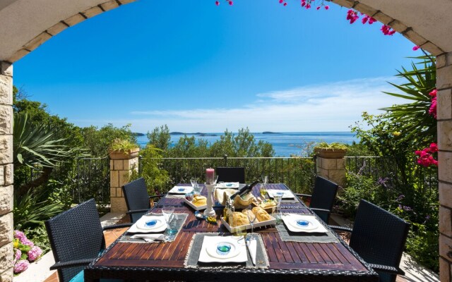 Mediterranean Villa With Astonishing View Over the Adriatic sea and Private Pool