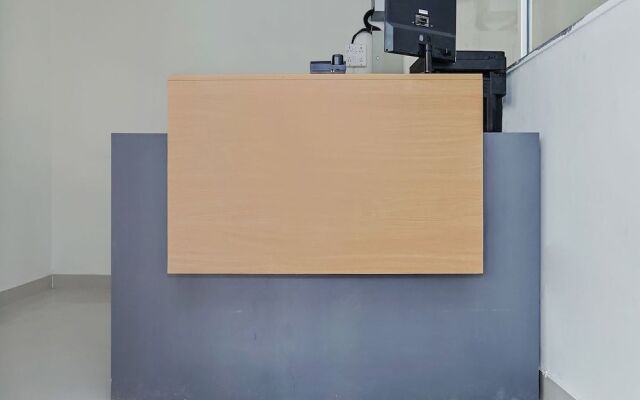 OYO Flagship 23990 Manjari