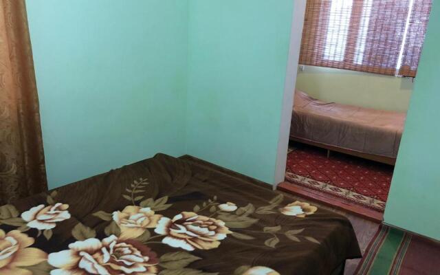 Guesthouse on Sovhoznaya 18