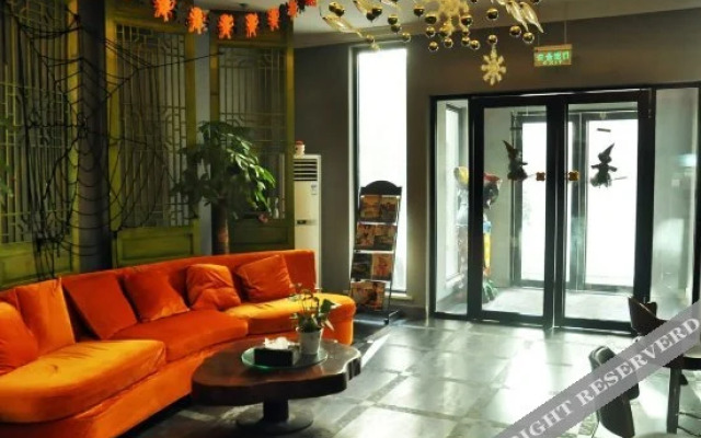 Yoyo Hostel