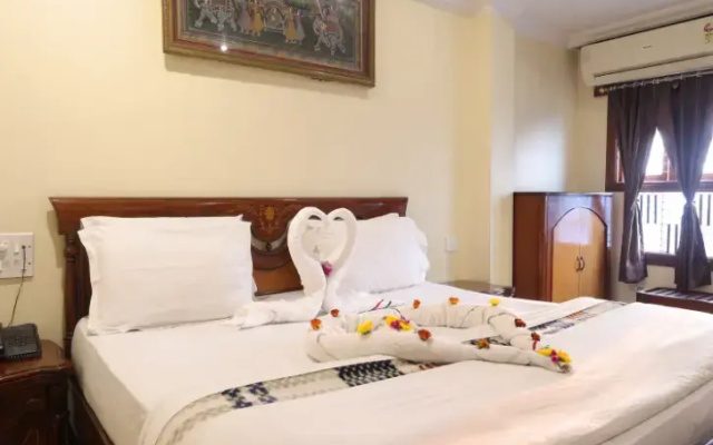 MAYUR HOTEL (Pure Vegetarian Chain) since 1974