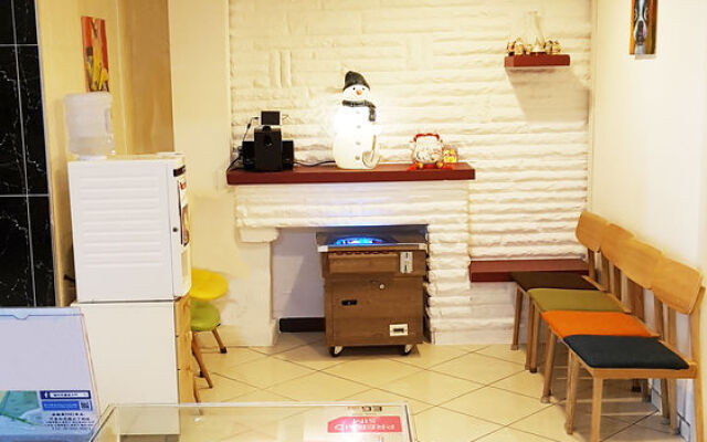 Alice Hostel