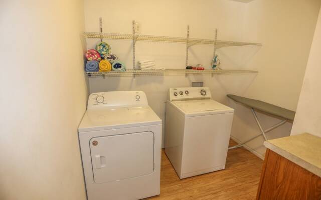 219 Delmar Whole House