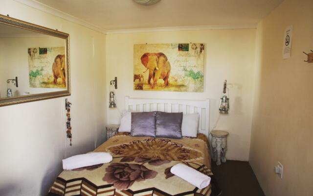 HomeBase Melville - Hostel