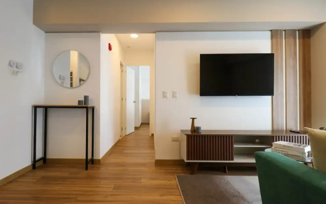 w Grandiose 2BR w Radiant Deco in Miraflores