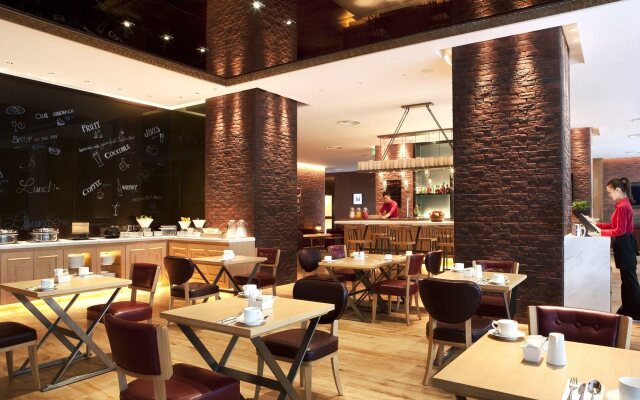 Caption by Hyatt Zhongshan Park Shanghai