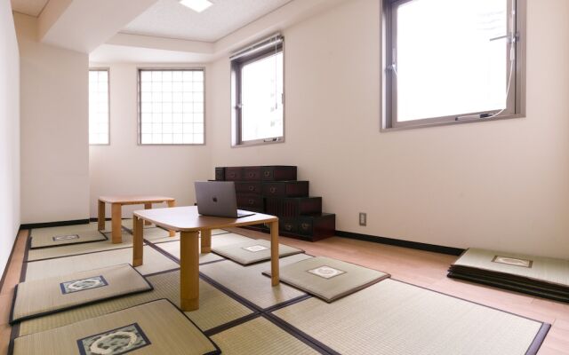 81's Inn Fukuoka - Hostel