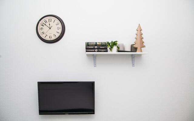 Апартаменты на улице Еремеева 38