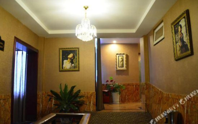 Yibin Rongzhou Holiday Hotel (Guanying Ancient Street)