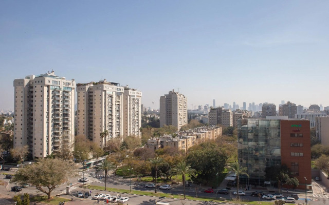 Amazing 3Br Spacious With Balcony 8Th Floor