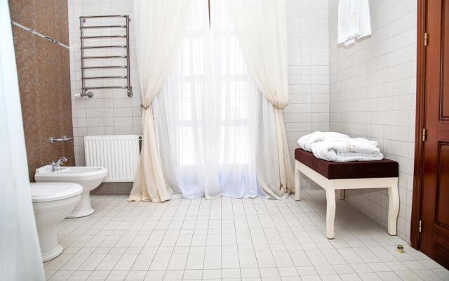 Optima Collection Kamianets-Podilskyi