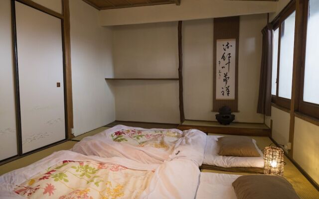 Guesthouse OKI's Inn - Hostel