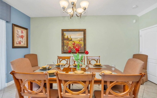 Giant Villa W/private Pool&spa, Game Room, & More!