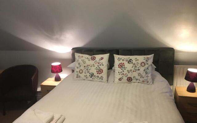 The Old Pheasant Hotel