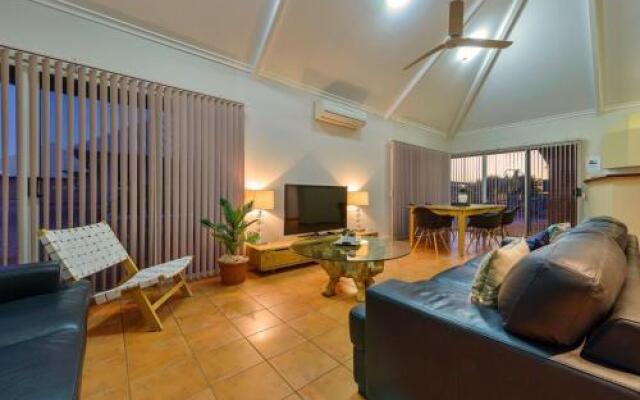 Osprey Holiday Village Unit 117 Georgeous Villa Close To The Reef