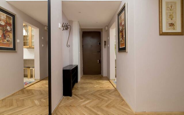 Powisle 2 - Bedroom Apartment