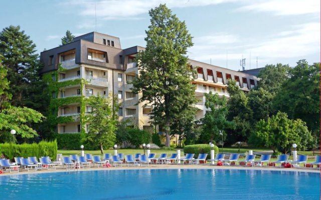 Lotos Hotel - Riviera Holiday Club