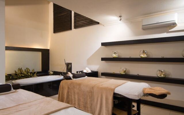 San Lameer Villa Rentals 2402
